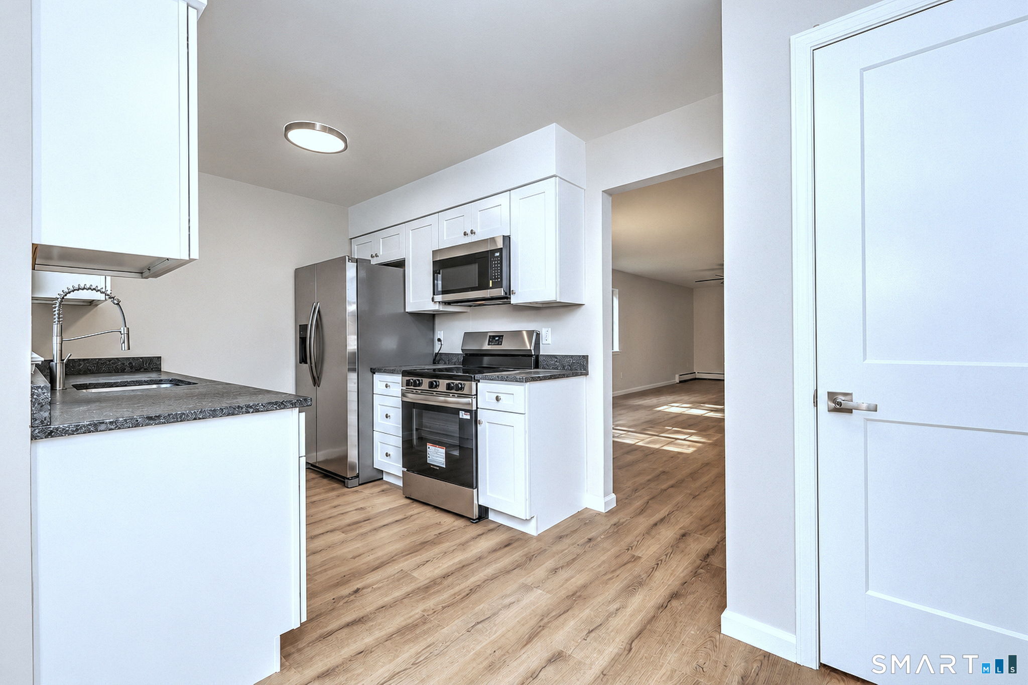 562 Swanson Crescent Milford CT 06461
