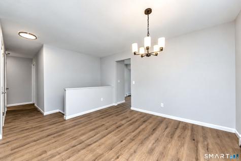 562 Swanson Crescent Milford CT 06461