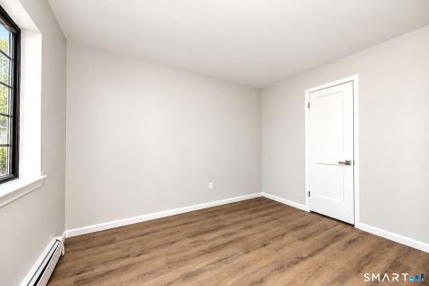 562 Swanson Crescent Milford CT 06461