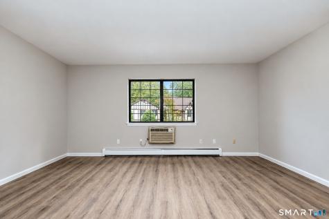 562 Swanson Crescent Milford CT 06461