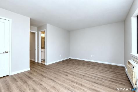 562 Swanson Crescent Milford CT 06461