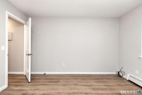562 Swanson Crescent Milford CT 06461