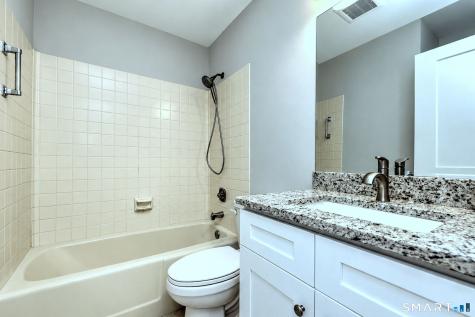 562 Swanson Crescent Milford CT 06461