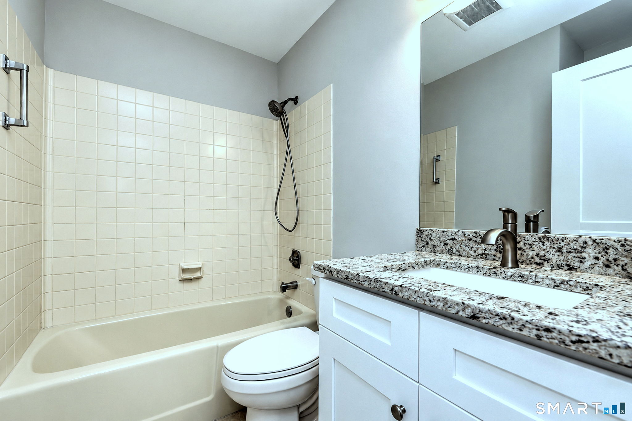 562 Swanson Crescent Milford CT 06461