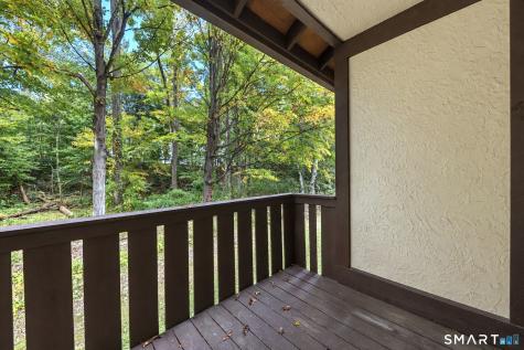 562 Swanson Crescent Milford CT 06461