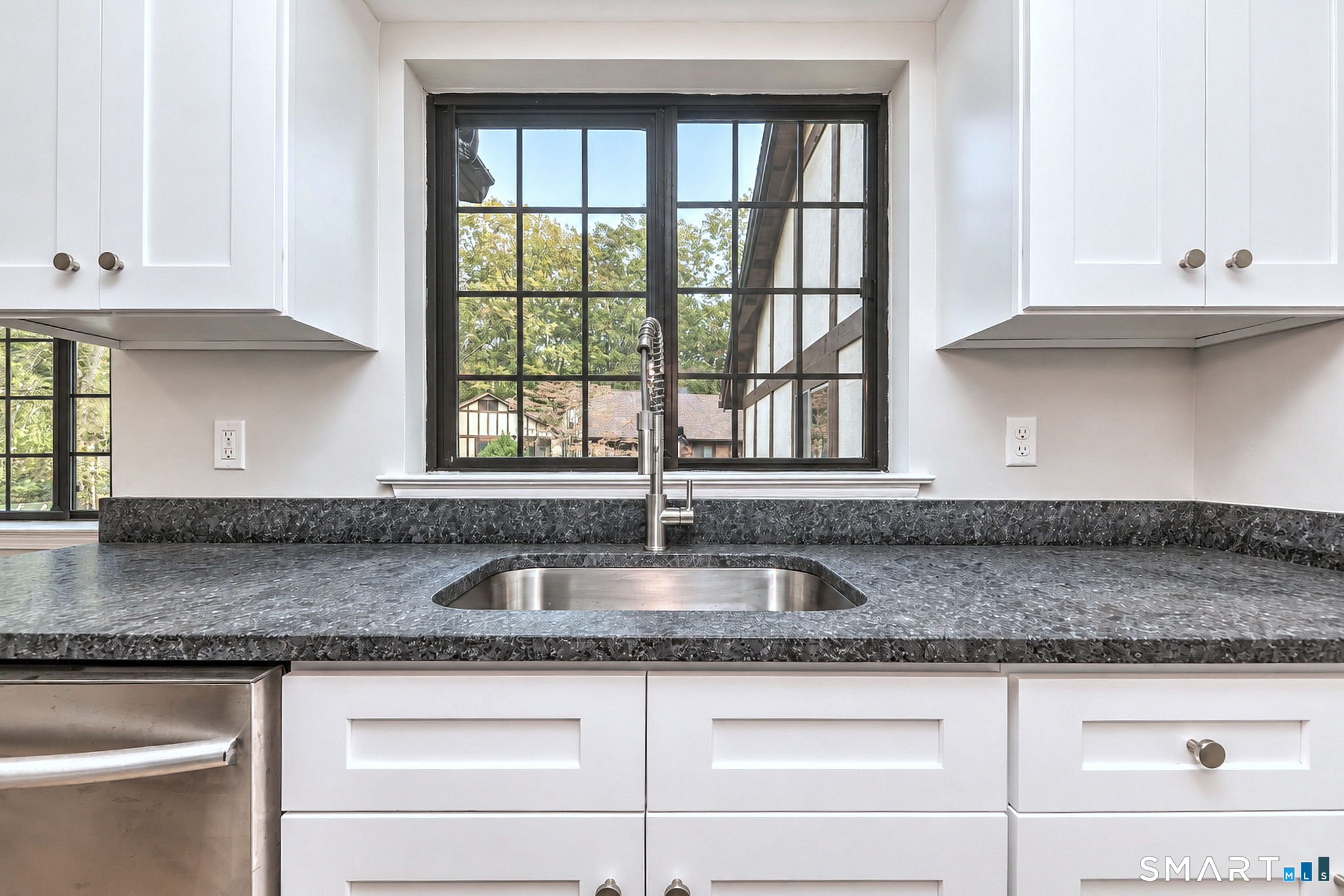 562 Swanson Crescent Milford CT 06461