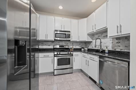 23 Rhodora Terrace Windsor CT 06095