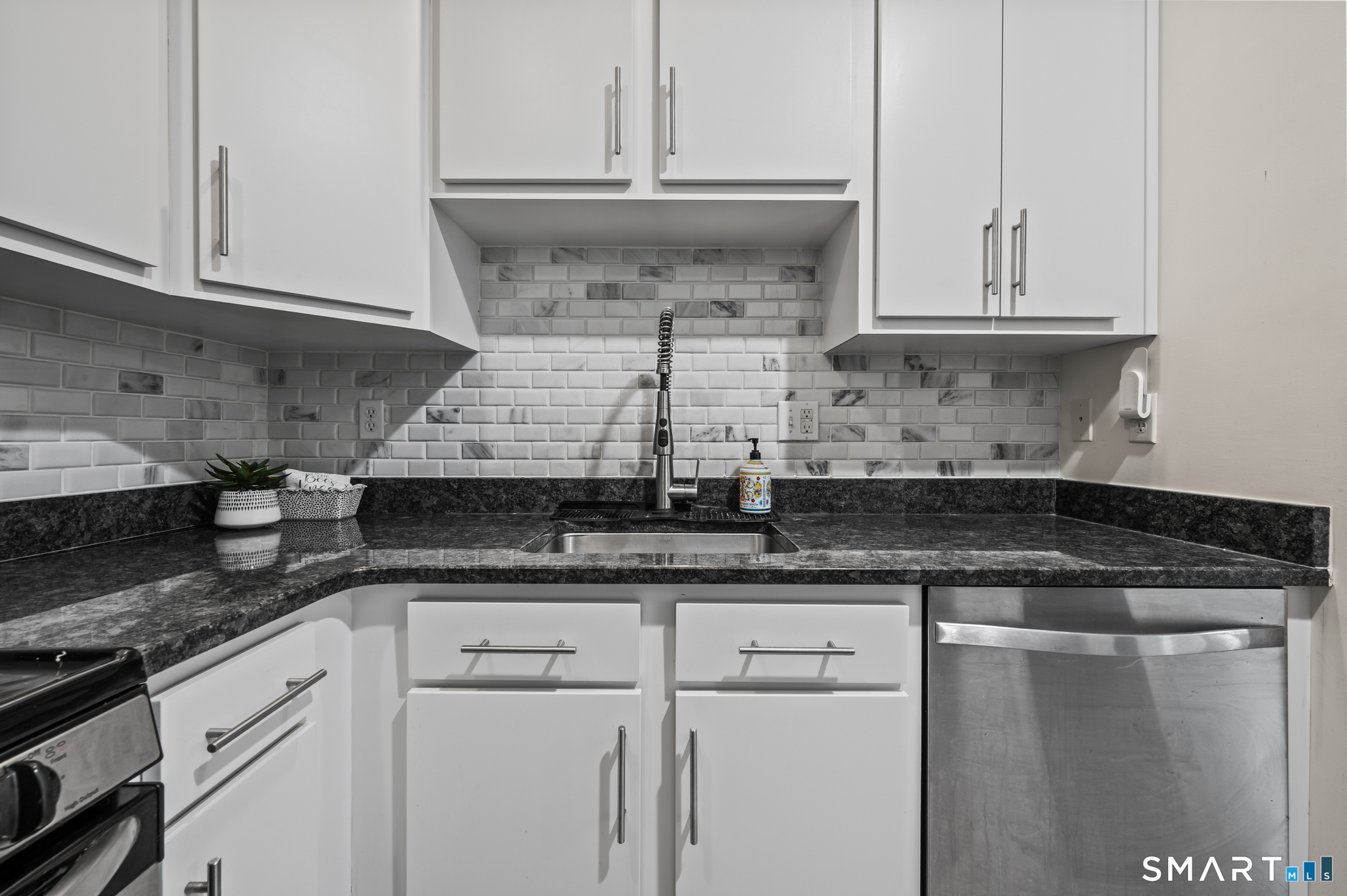 23 Rhodora Terrace Windsor CT 06095