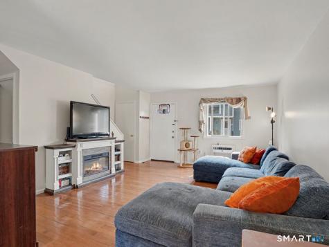 16 Donna Drive Norwalk CT 06854