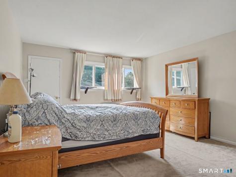 16 Donna Drive Norwalk CT 06854