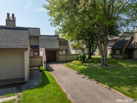 85 Viscount Drive Milford CT 06460