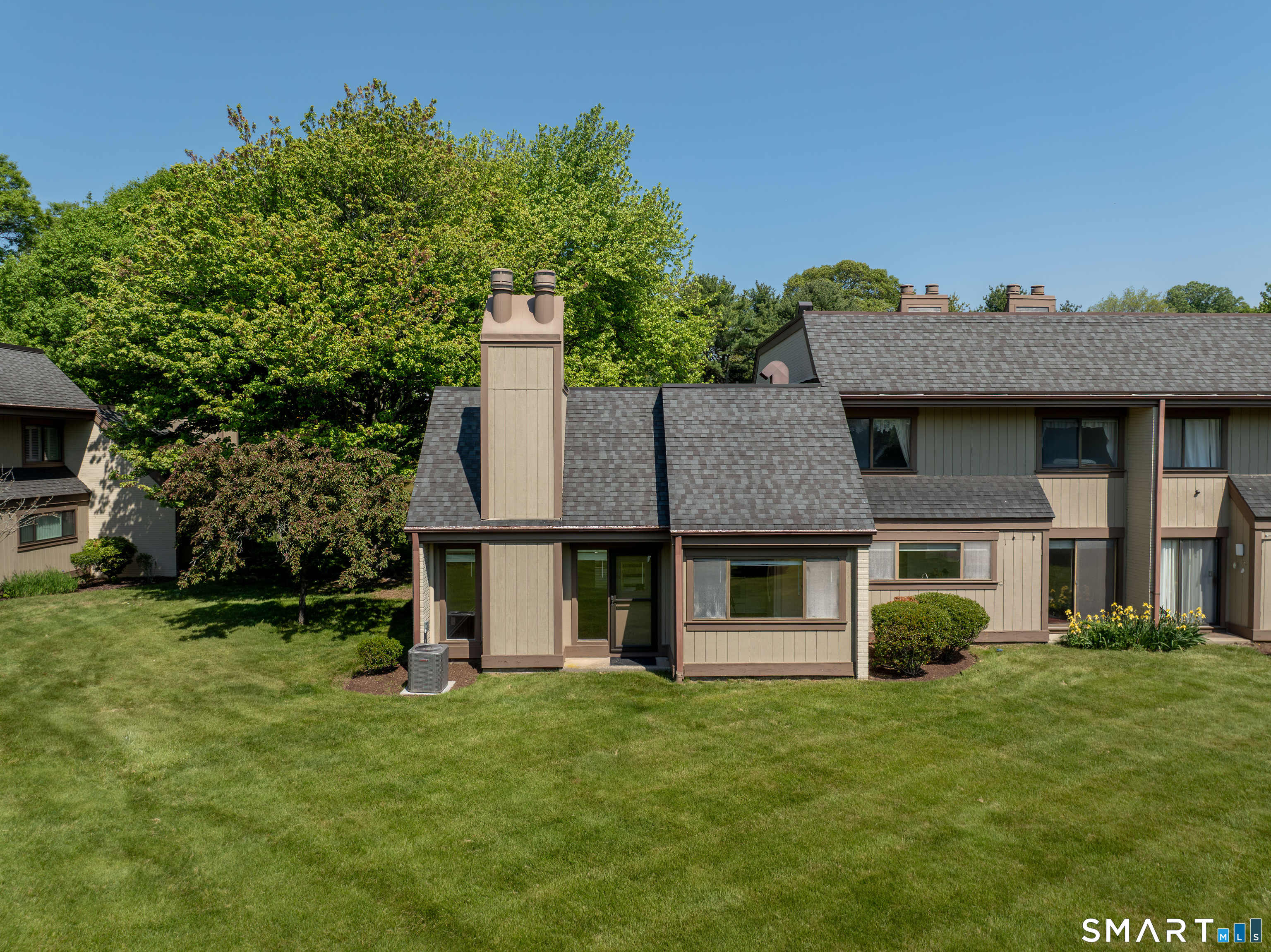 85 Viscount Drive Milford CT 06460