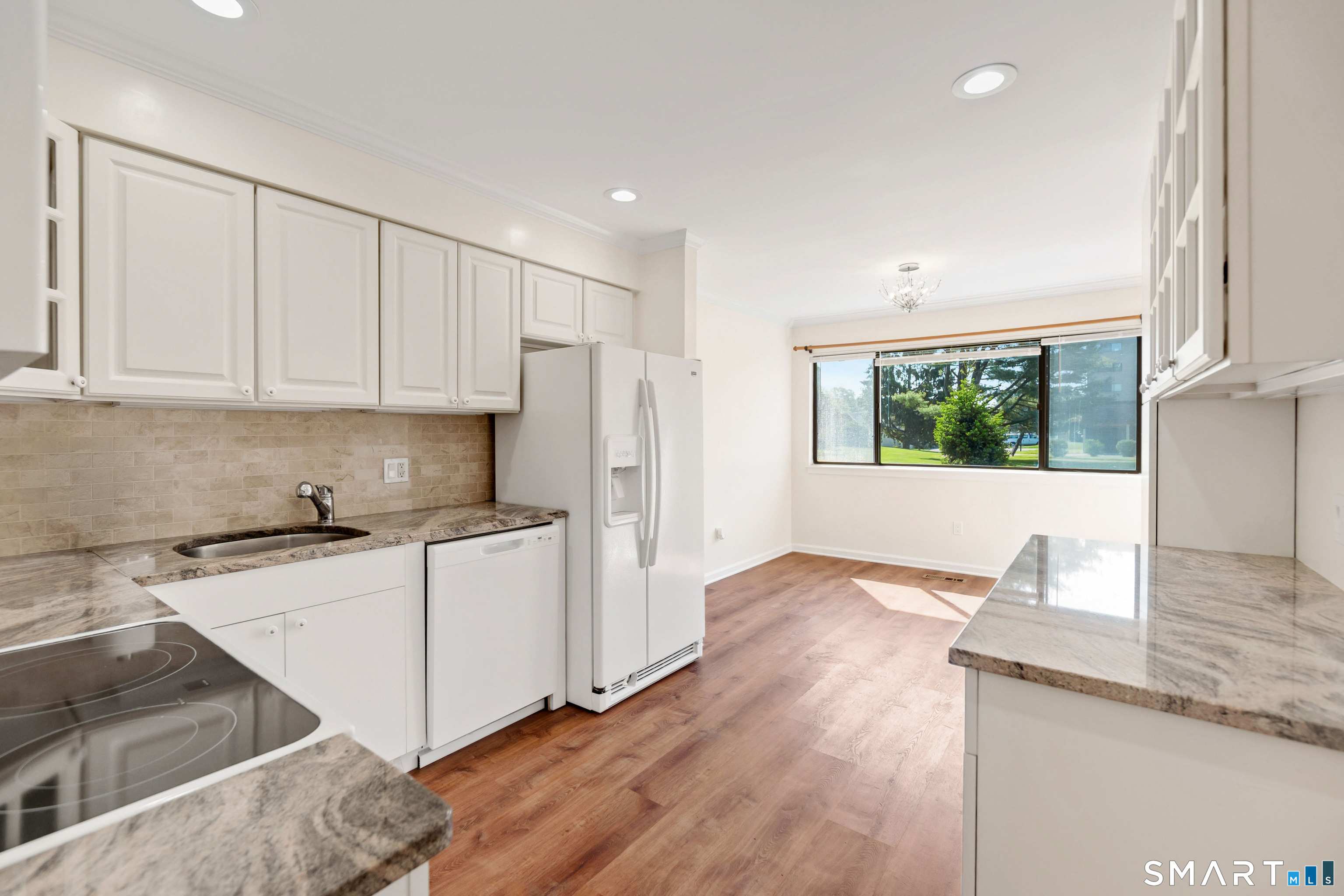 85 Viscount Drive Milford CT 06460