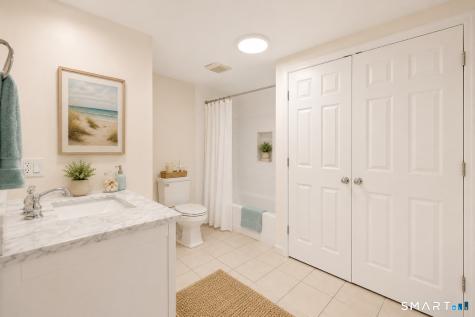 85 Viscount Drive Milford CT 06460