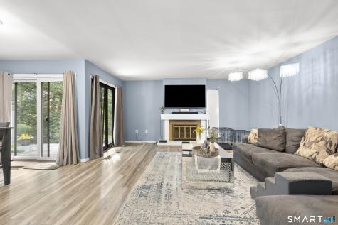 14 Great Meadow Lane Farmington CT 06001