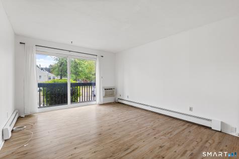 557 Glendale Avenue Bridgeport CT 06606
