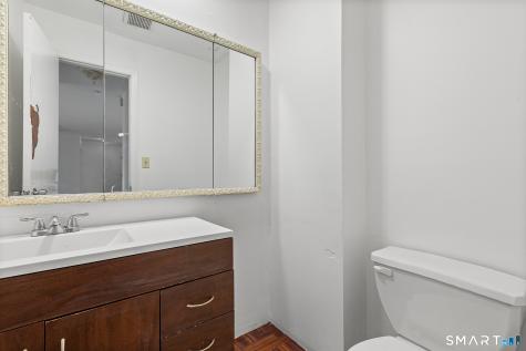 557 Glendale Avenue Bridgeport CT 06606