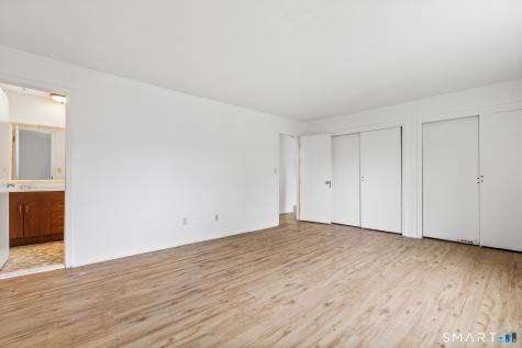557 Glendale Avenue Bridgeport CT 06606