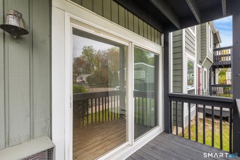 557 Glendale Avenue Bridgeport CT 06606