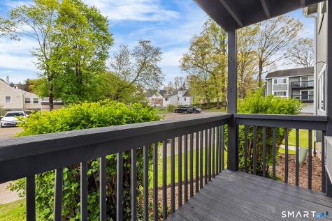 557 Glendale Avenue Bridgeport CT 06606