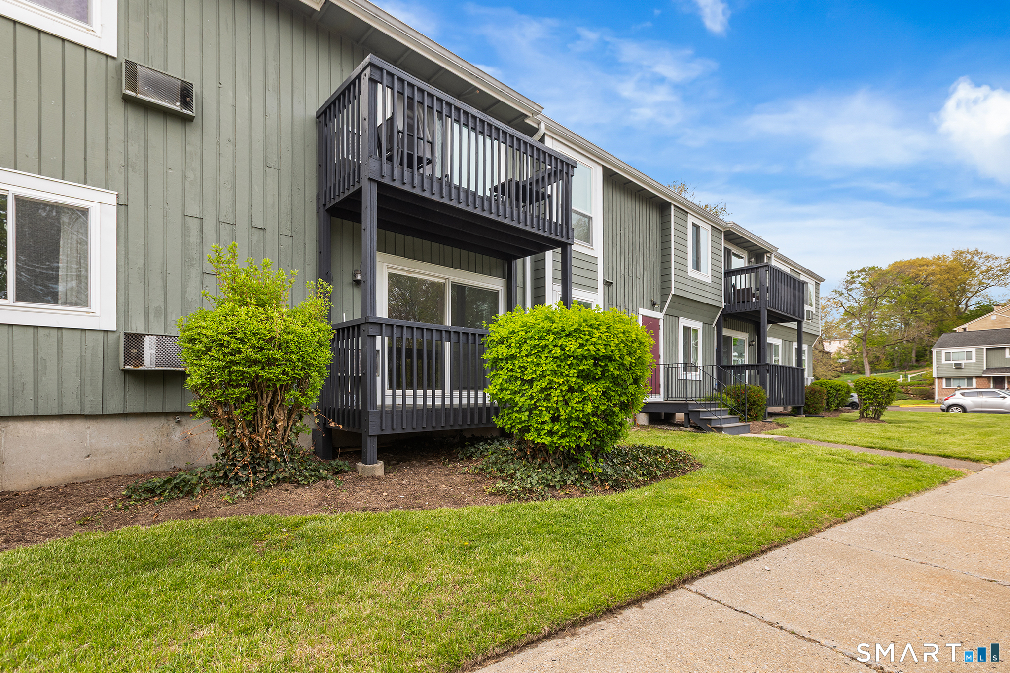 557 Glendale Avenue Bridgeport CT 06606