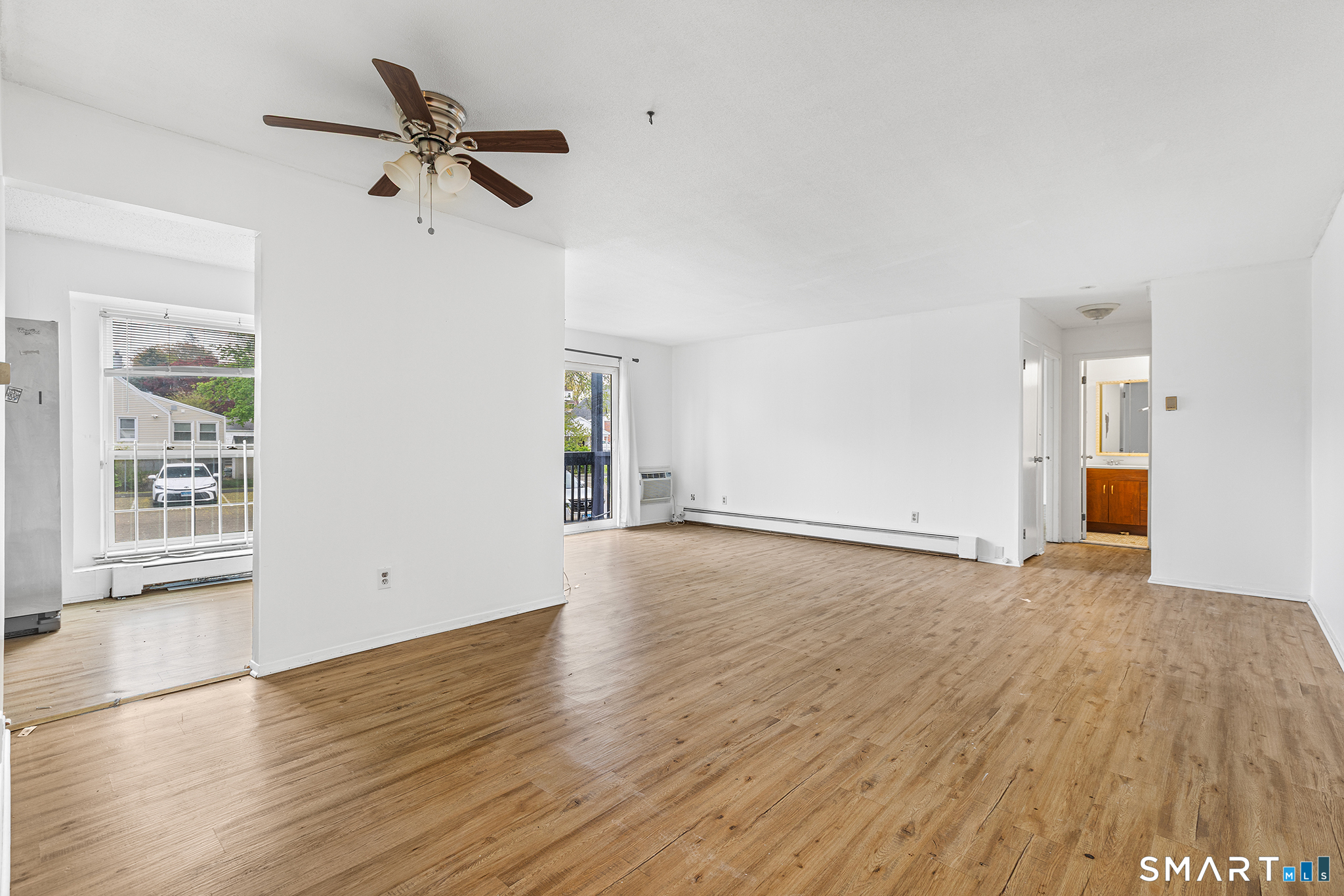 557 Glendale Avenue Bridgeport CT 06606