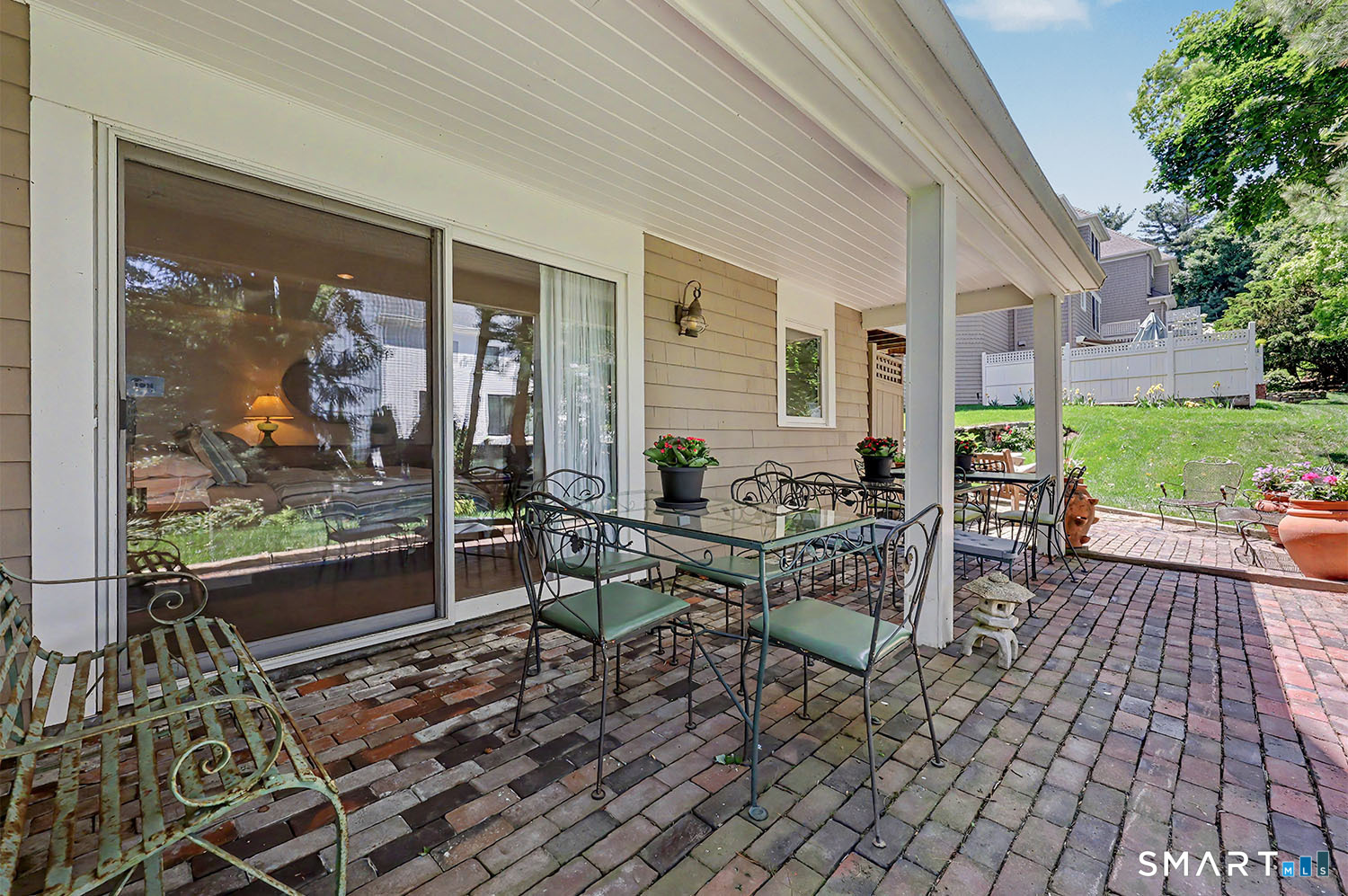 942 South Pine Creek Road Fairfield CT 06824