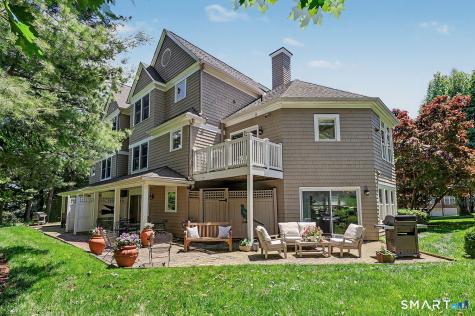 942 South Pine Creek Road Fairfield CT 06824