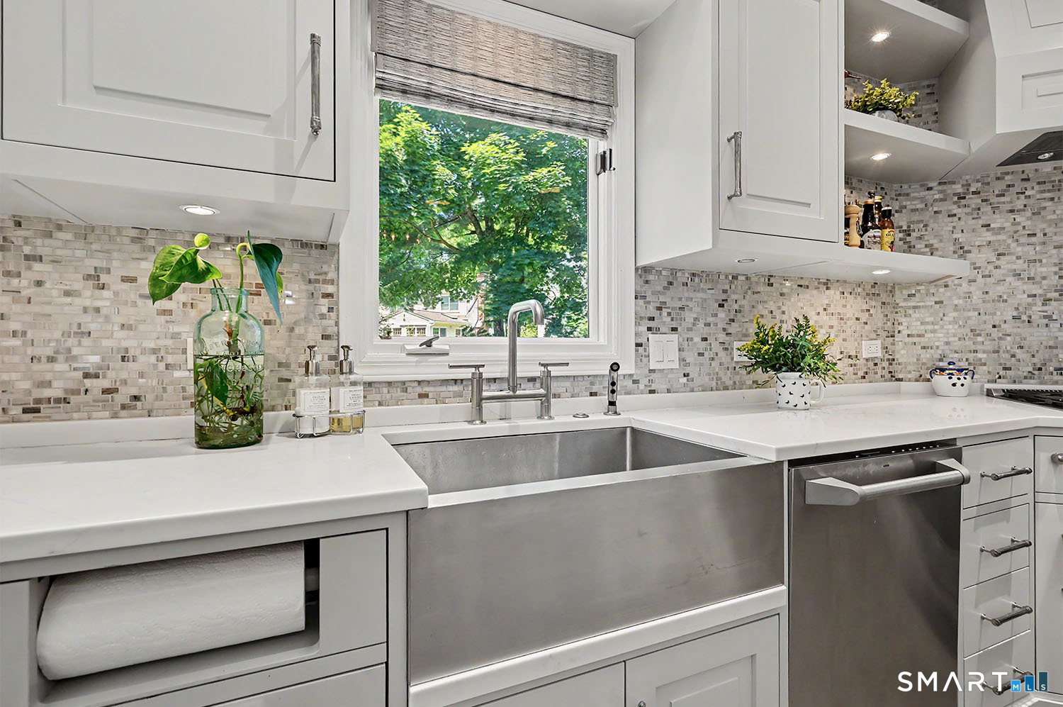 942 South Pine Creek Road Fairfield CT 06824