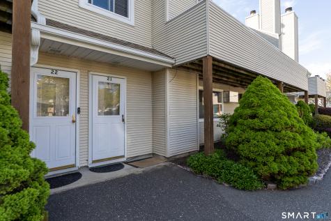 136 Pembroke Road Danbury CT 06811