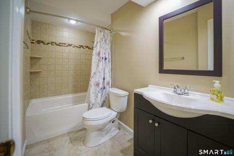136 Pembroke Road Danbury CT 06811
