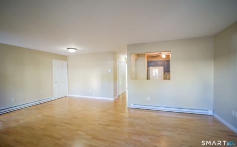 136 Pembroke Road Danbury CT 06811