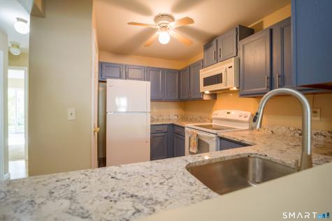 136 Pembroke Road Danbury CT 06811