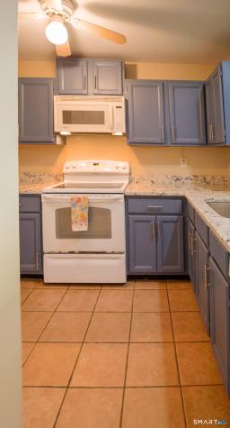 136 Pembroke Road Danbury CT 06811