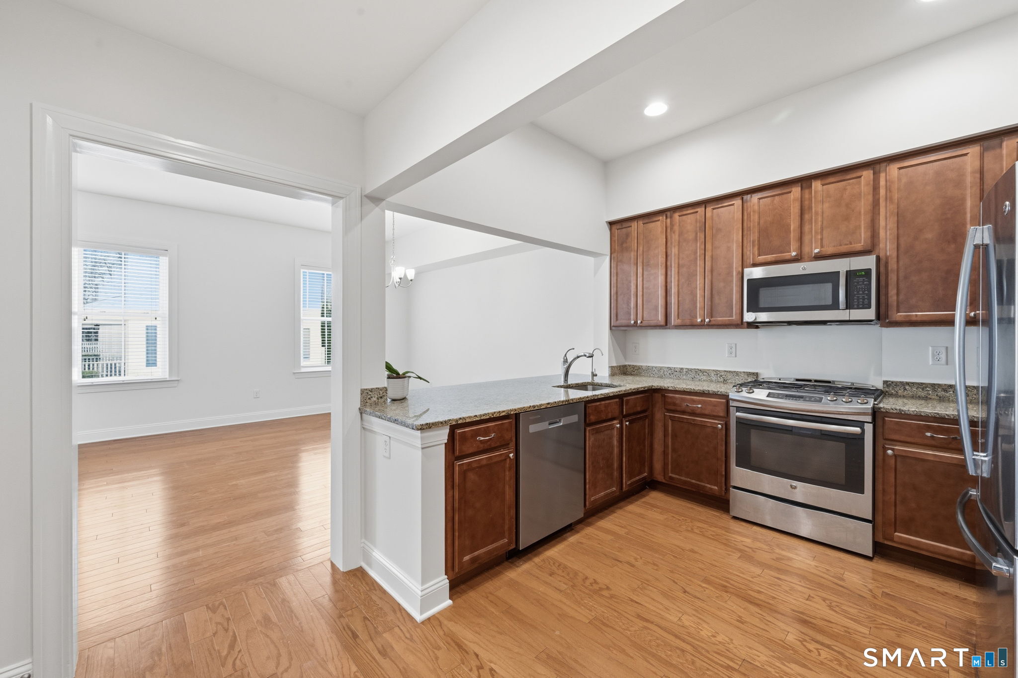 8 Sherwood Street Mansfield CT 06268