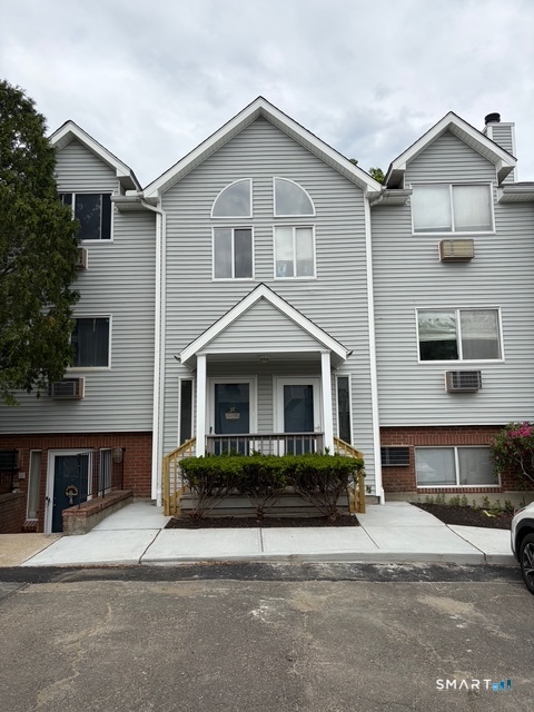 925 Oronoke Road Waterbury CT 06708