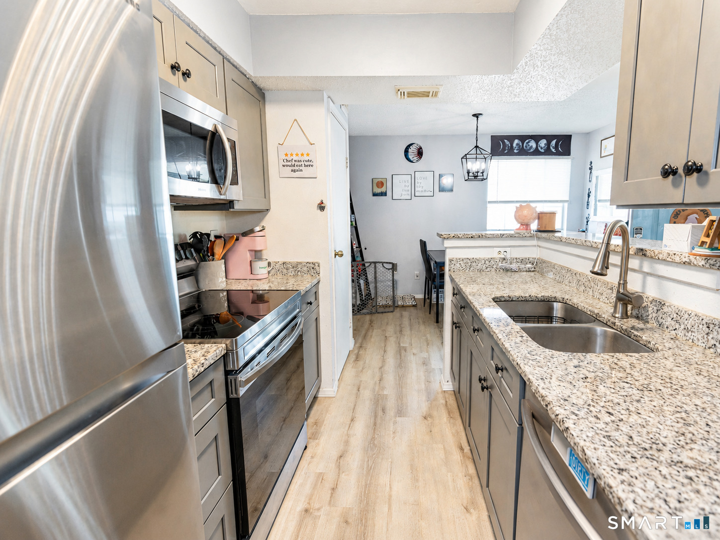 15 Crown Knoll Court Groton CT 06340