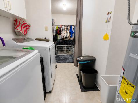 15 Crown Knoll Court Groton CT 06340