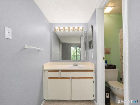 15 Crown Knoll Court Groton CT 06340