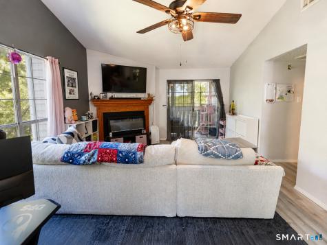 15 Crown Knoll Court Groton CT 06340