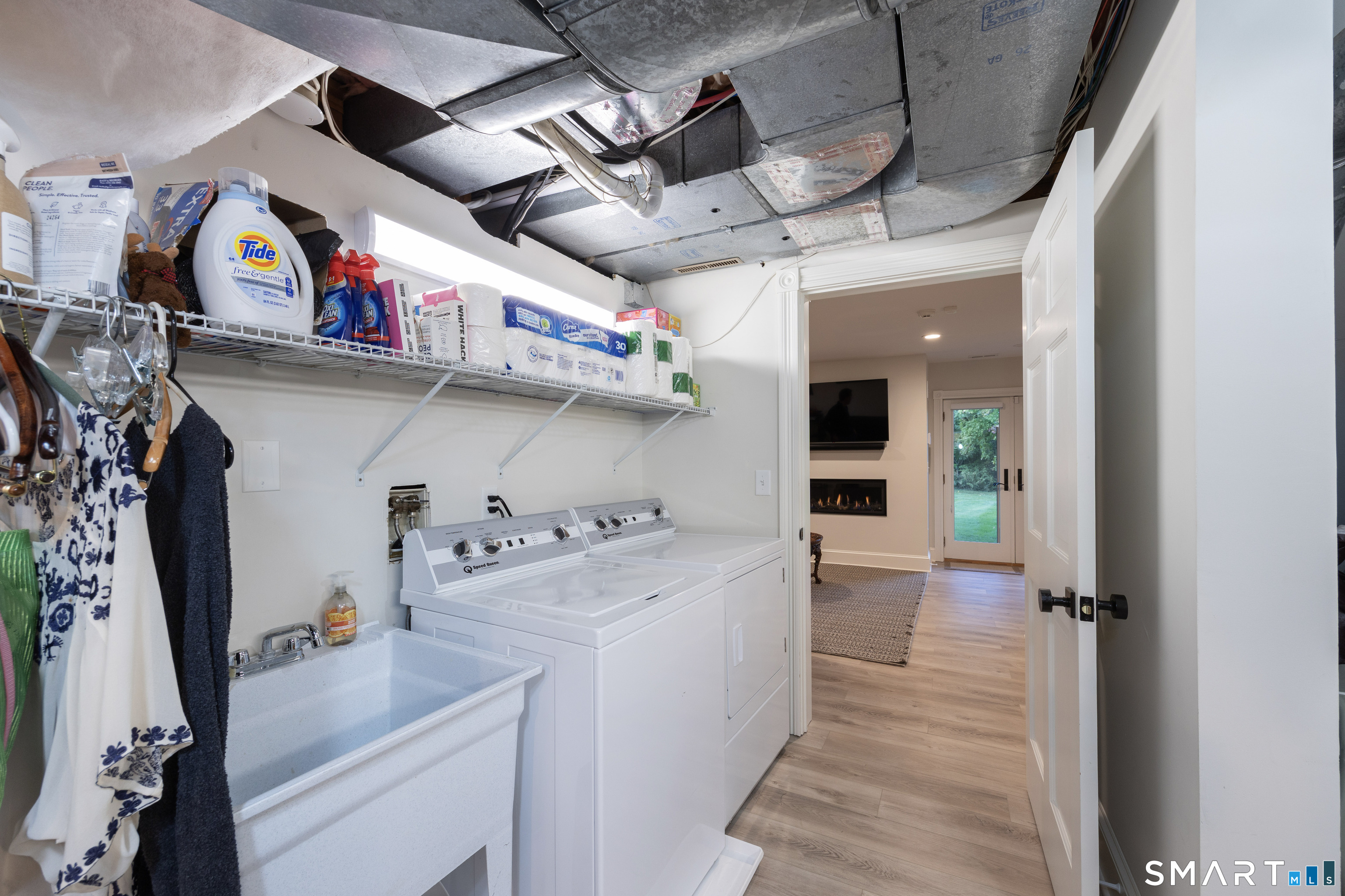 15 Linden Shores Branford CT 06405