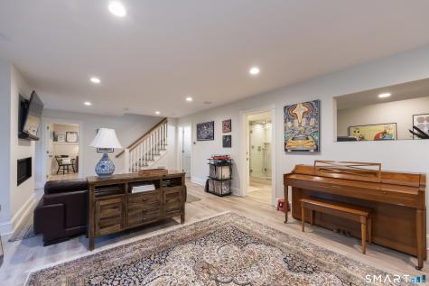 15 Linden Shores Branford CT 06405