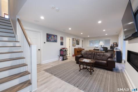 15 Linden Shores Branford CT 06405