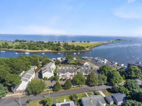 80 Bywater Lane Bridgeport CT 06605
