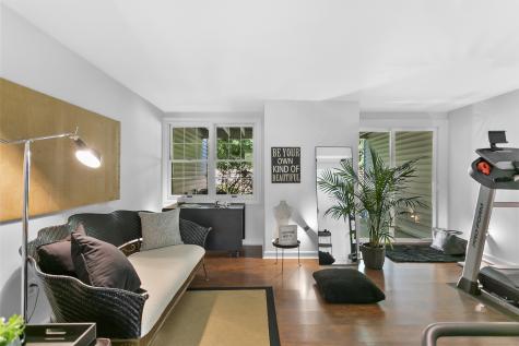 80 Bywater Lane Bridgeport CT 06605