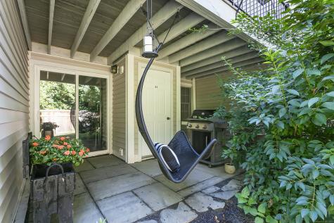 80 Bywater Lane Bridgeport CT 06605