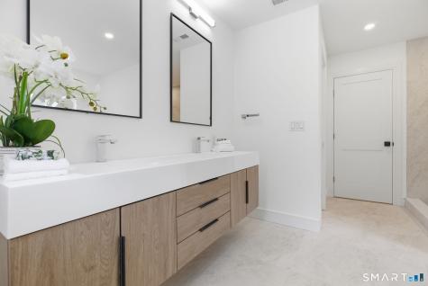 29 Suzanne Circle Fairfield CT 06825
