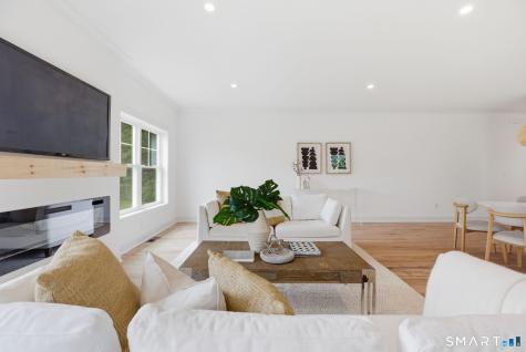 29 Suzanne Circle Fairfield CT 06825