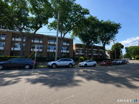 15 Ellsworth Street Bridgeport CT 06605