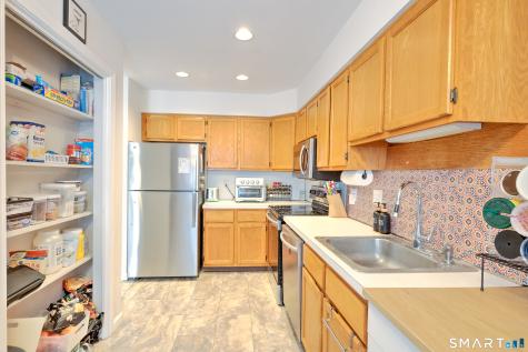 81 Deer Run Bethel CT 06801